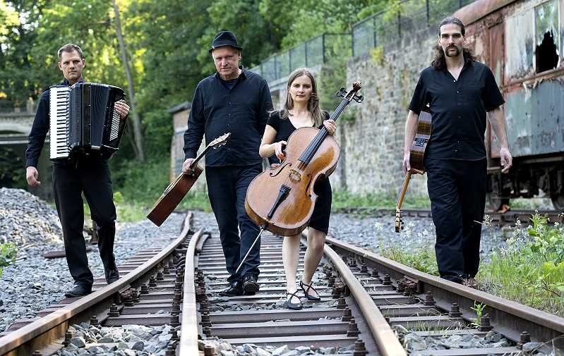 1 - Pressefoto Die Grenzgänger (Angela Von Brill 2023)